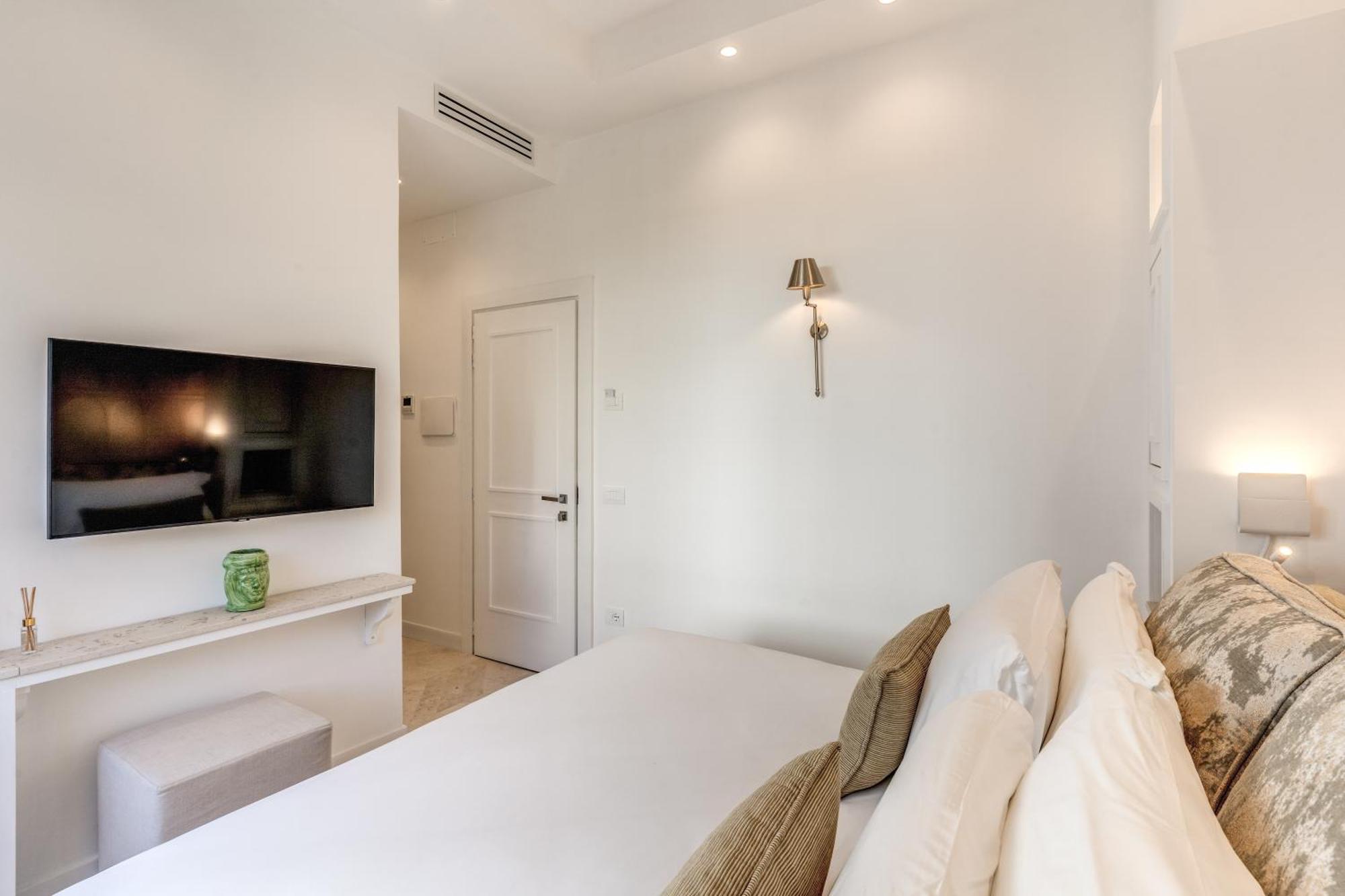 Diff'Rent Souls Rooms - Luxury Accomodation 索伦托 外观 照片