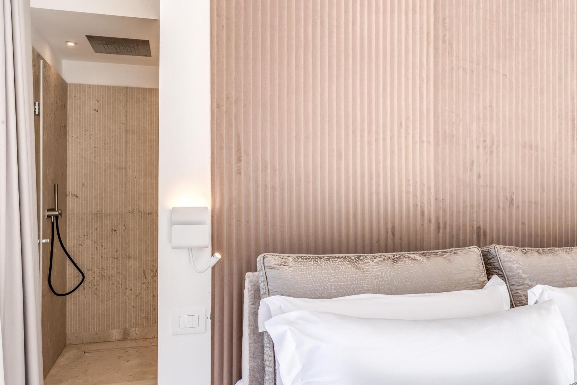 Diff'Rent Souls Rooms - Luxury Accomodation 索伦托 外观 照片