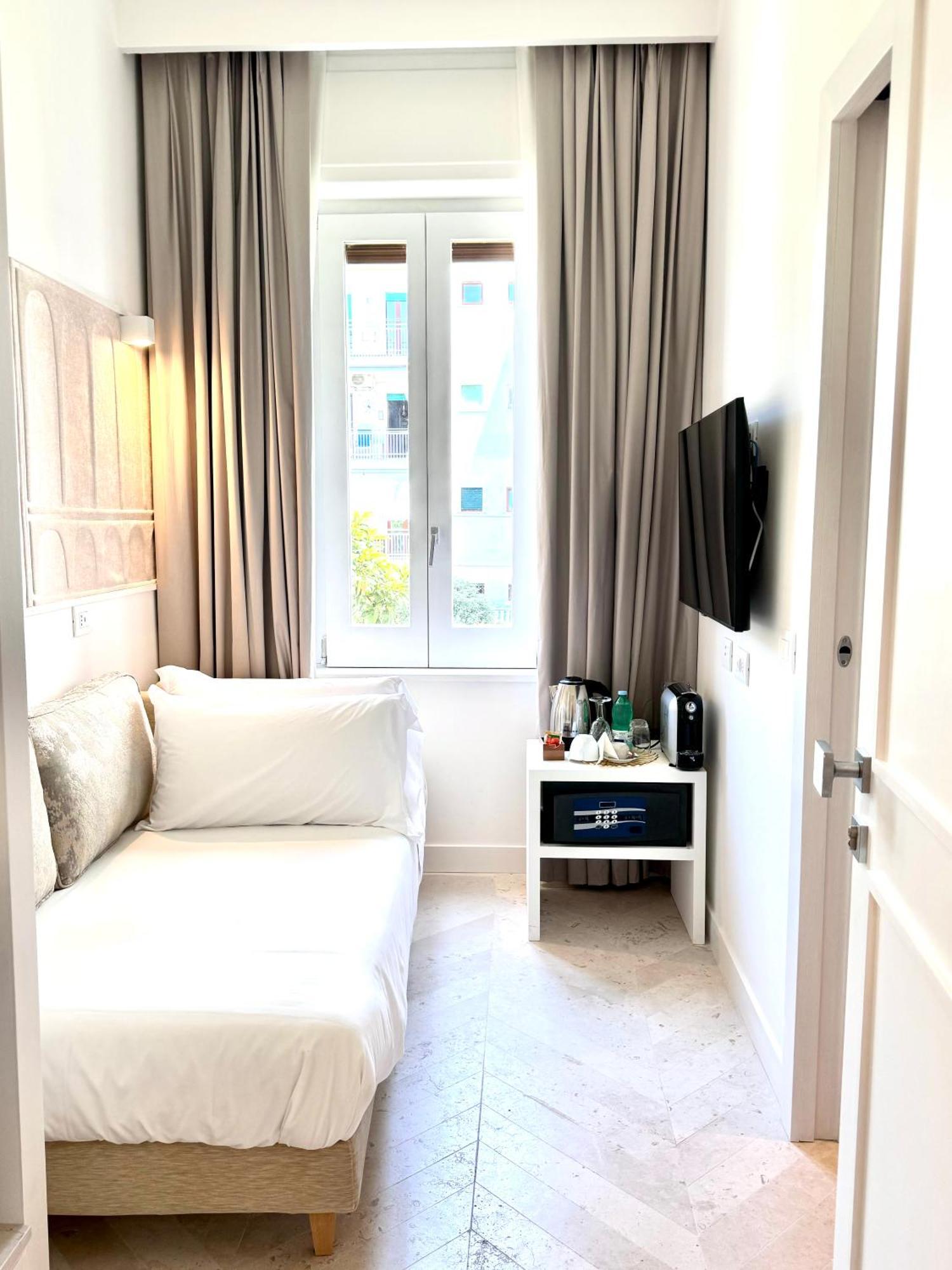 Diff'Rent Souls Rooms - Luxury Accomodation 索伦托 外观 照片