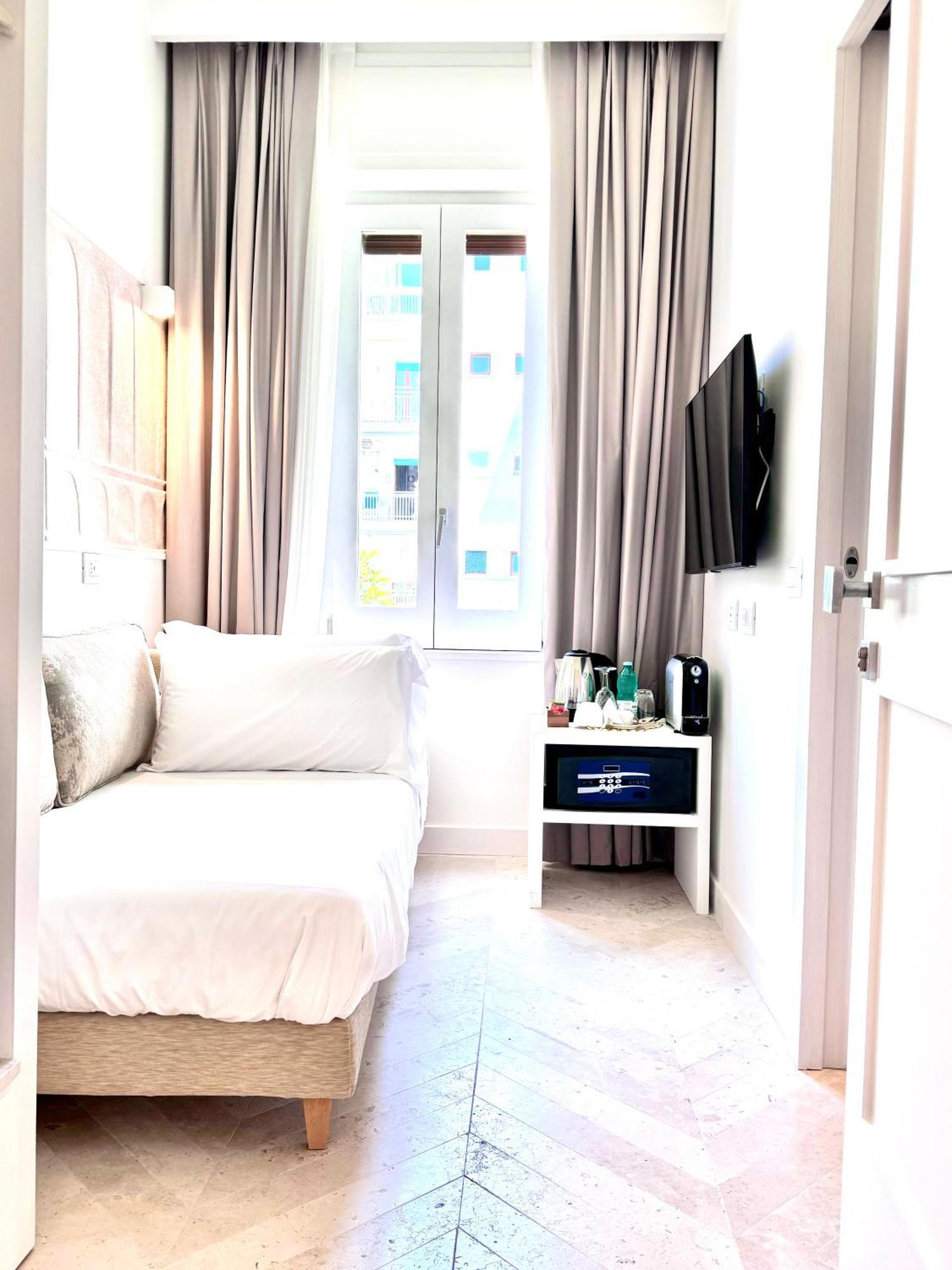 Diff'Rent Souls Rooms - Luxury Accomodation 索伦托 外观 照片