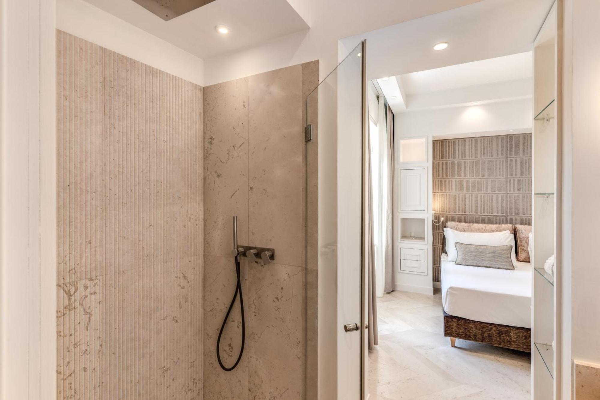 Diff'Rent Souls Rooms - Luxury Accomodation 索伦托 外观 照片
